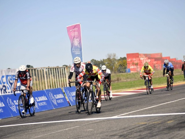 Olavarr�a brill� en casa y se subi� al podio del medallero